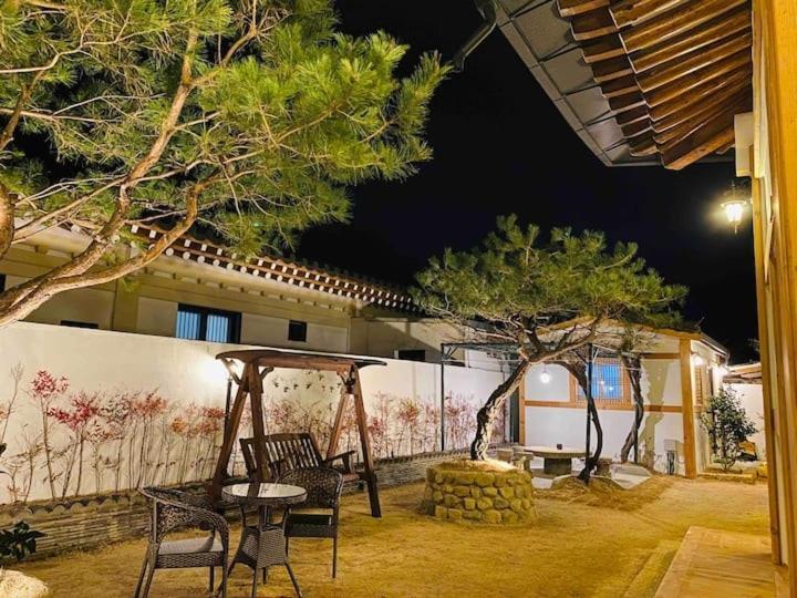 Adam Guesthouse Gyeongju Quarto foto